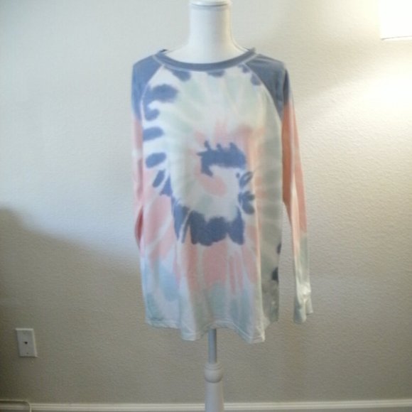n/a Tops - Oversized No Brand Tie Dye Blue, Pink and White Crew Neck Long Sleeve Sweatshirt